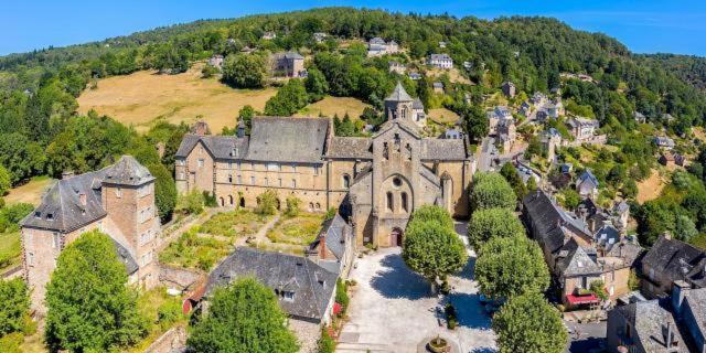 B&B Le Saut De La Bergere Aubazines Exterior foto